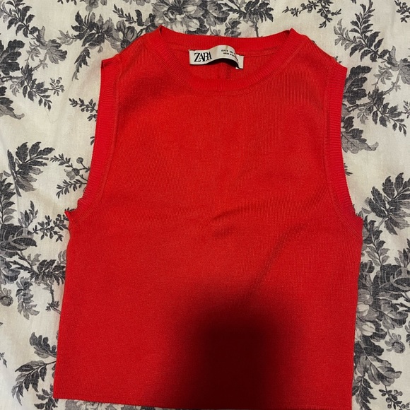 cropped knit top - Picture 6 of 9